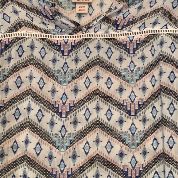 Aztec blouse - Picture 2 of 3